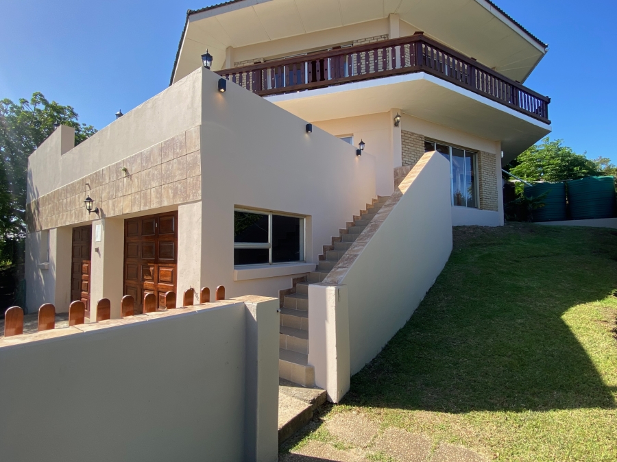 5 Bedroom Property for Sale in Cintsa East Eastern Cape